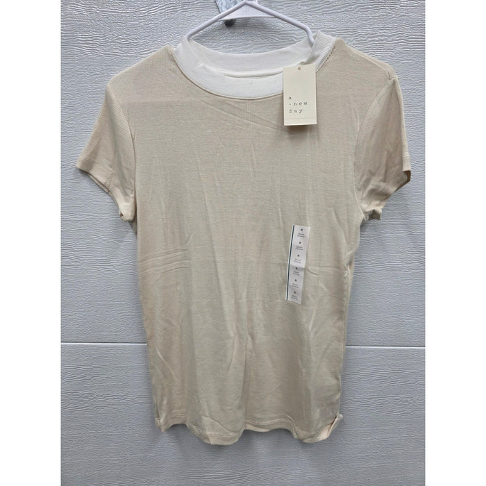 A New Day Women Short Sleeve Ribbed T-Shirt Beige White Crew Neck