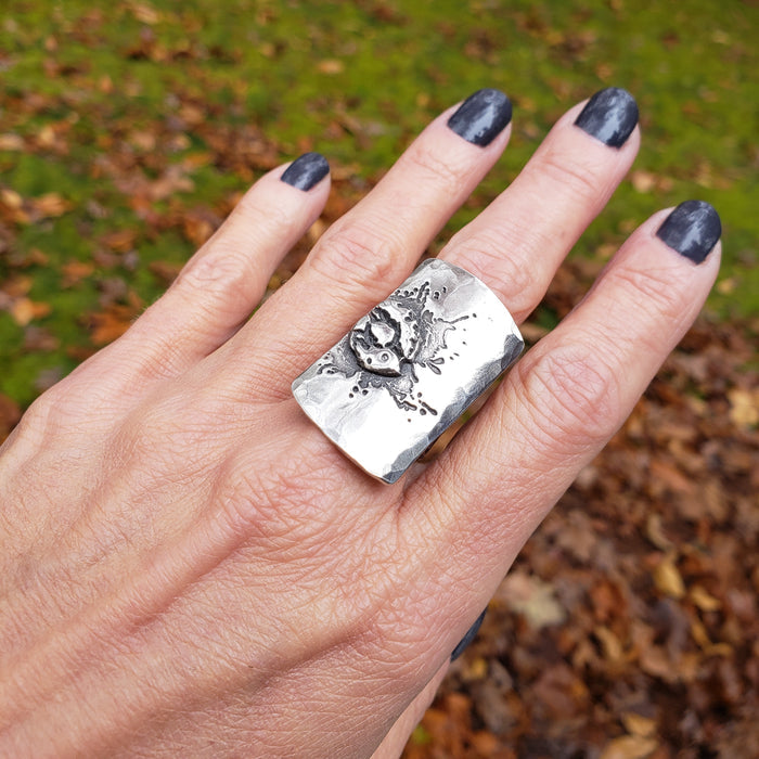 Alarm Poppy Ring