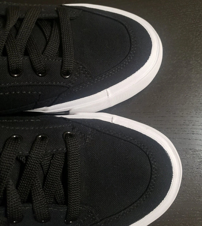PUMA Court Classic Vulc Men's Sneakers – White Casual Shoes, Size 7.5, New