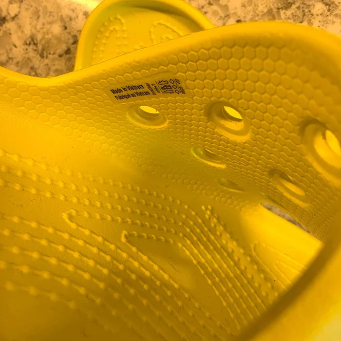 Crocs Unisex Neon Yellow Slides – Women's Size 7 / Men's Size 5, Brand New