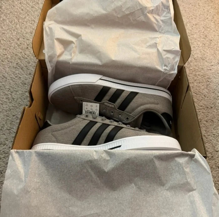adidas Daily 3.0 Men's Sneakers Gray Black – FW3270, Size 10, NWT