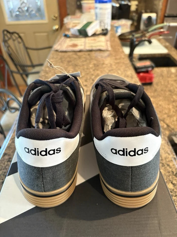 adidas Daily 4.0 Men's Sneakers Dark Gray Canvas Gum Sole – Size 11.5