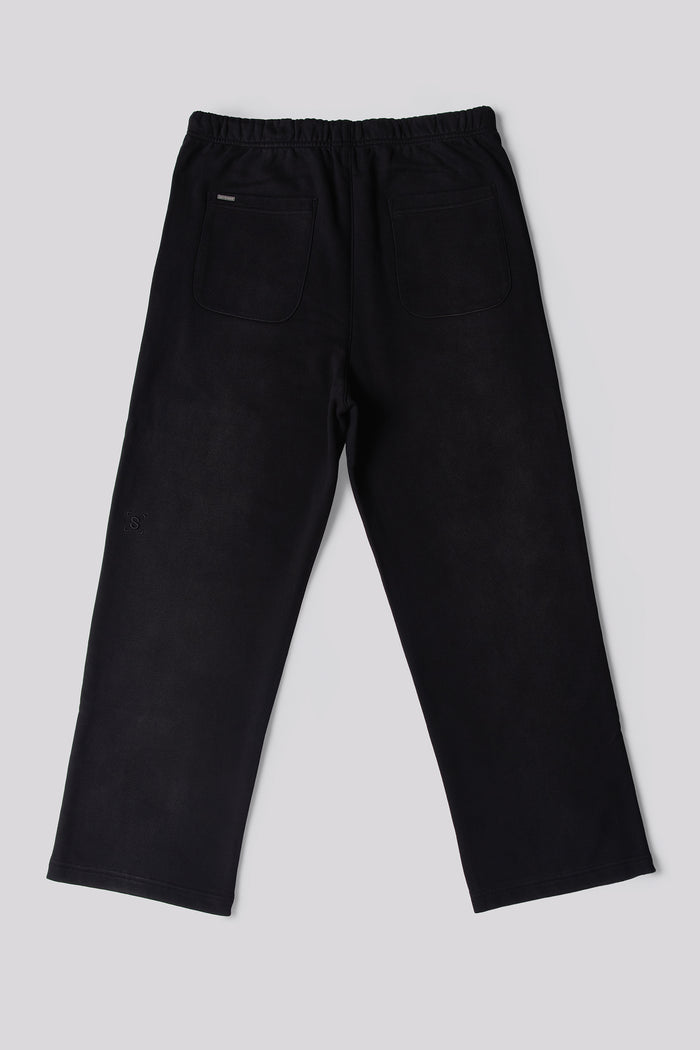 ESSENTIAL Black Sweatpant