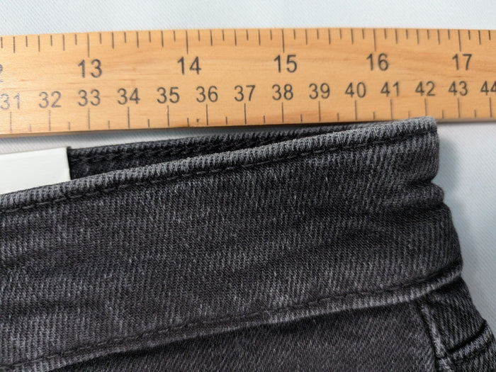 Free Assembly Women's 12 Black Rolled Cuff Jean Shorts Pockets