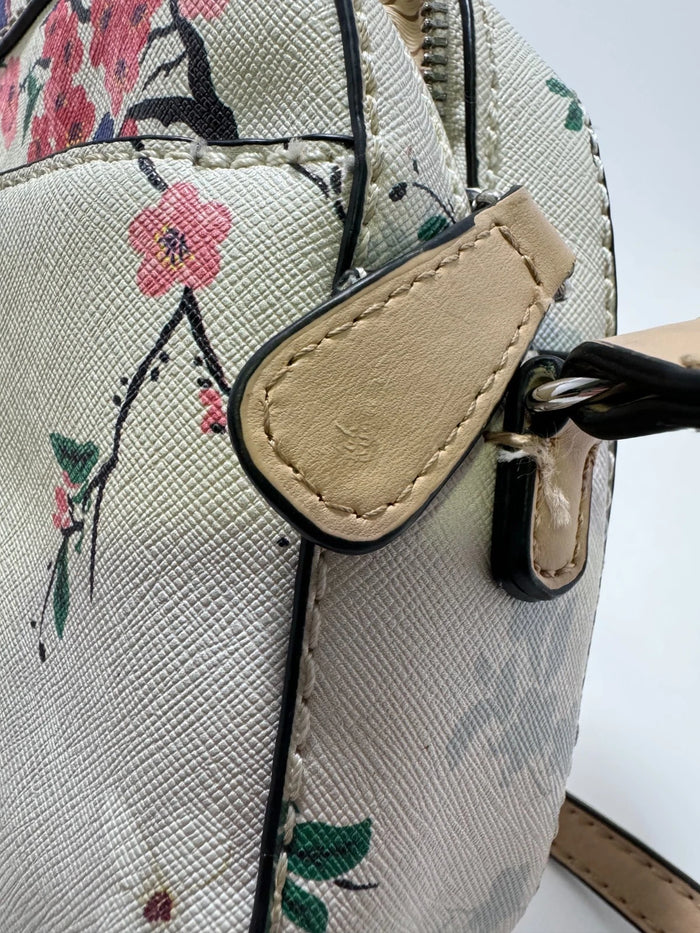 GUESS 1981 Women's Crossbody Handbag – White Floral Design Shoulder Purse