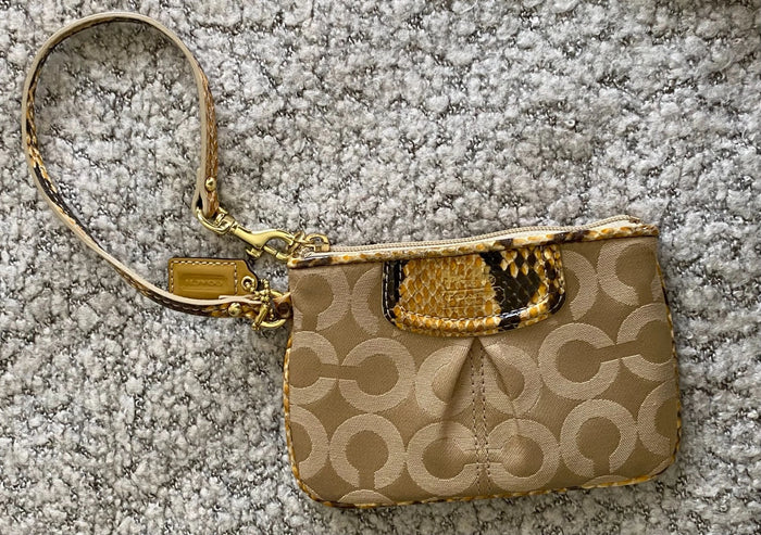 Coach Madison Op Art Small Wristlet – Authentic Designer Zip Wallet, Brand New Without Tags