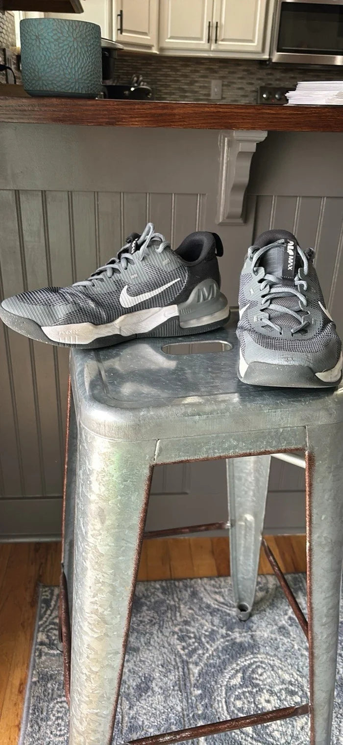 Men's Basketball Shoes – Athletic Court Sneakers, Size 9