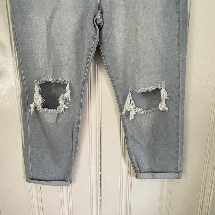 No Boundaries Women’s Light Blue High Rise Destructed Mom Jeans