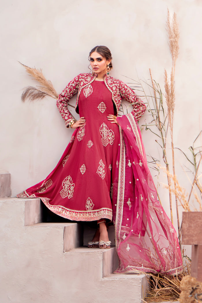 Naqshi Samar organza dupatta laid flat to display embroidered & sequin border with four‑sided geometric pattern and delicate lace edge.
