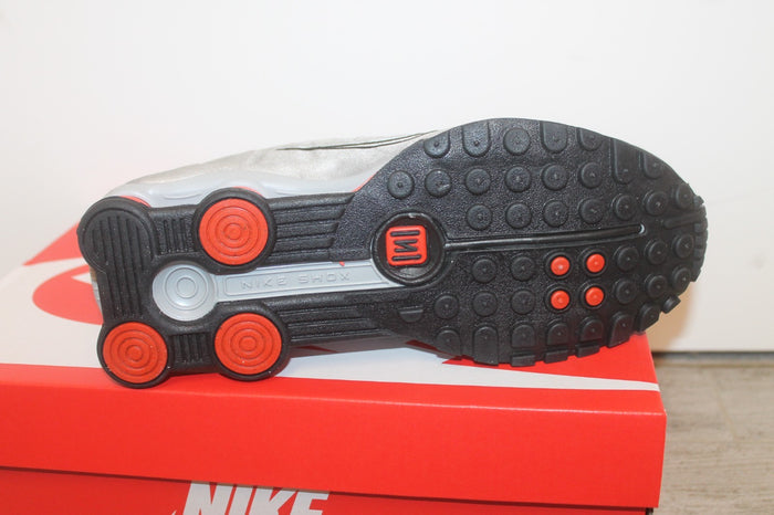 Nike Sneaker Shoe Shox R4 GS Youth New 39 40 Black Silver Orange - Image 4
