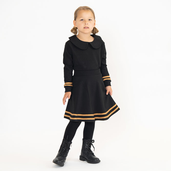 TRIM COLLAR SWEATSHIRT