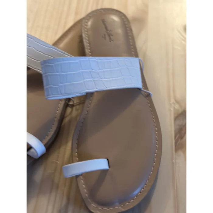 Universal Thread Women's Croc-Embossed Toe Loop Slide Sandals White Tan – Size 9.5