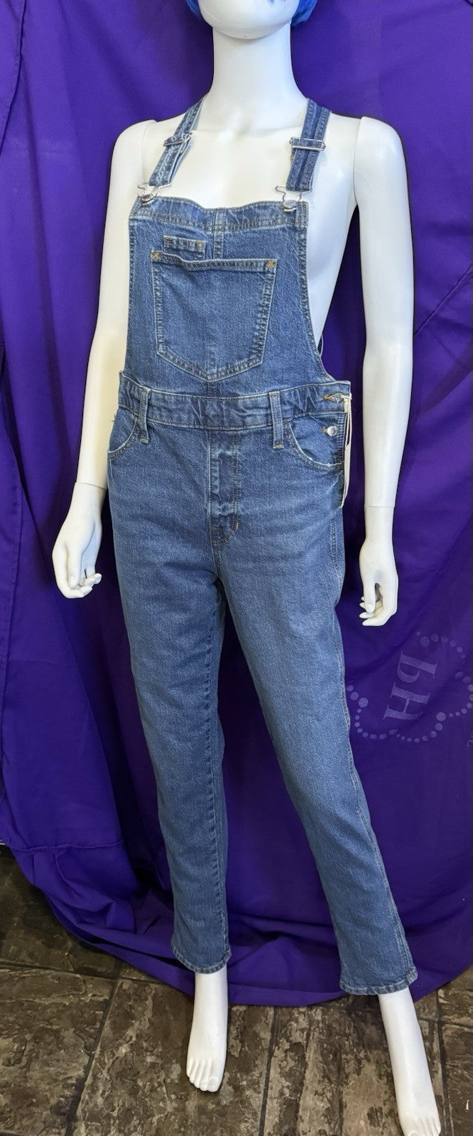 Universal Thread Women's Denim Overalls Sleeveless Skinny Leg Jumpsuits