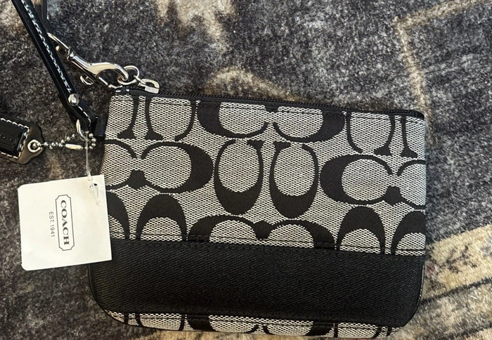 Coach Vintage Wristlet – Black Y2K Style Authentic Designer Clutch Wallet, Brand New