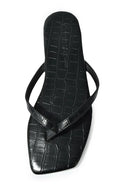 Wild Diva ANNIE-01 Women's Thong Sandals Black – Croc Embossed Square Toe, Size 6.5 NIB