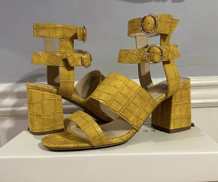 Women's Strappy Chunky Block Heel Sandals Golden Croc Texture – Size 10 New