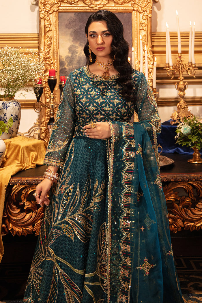 naqshi zeemal organza dupatta draped elegantly to display embroidered motif spread, sequin jaal and scalloped lace finish.