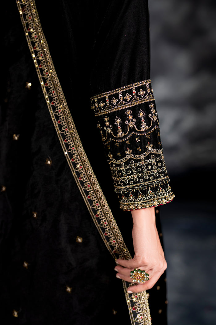 NAQSHI Zuni velvet culottes featuring plain design with decorative trim at hem to match embroidered shirt accents.